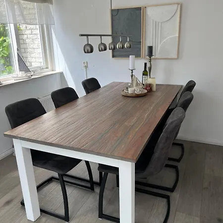 Semesterbostad Strandvilla Juliana Julianadorp